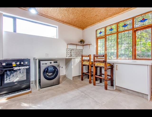 1 BEDROOM APARTMENT TO LET IN WOODMEAD